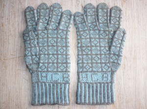 Fine wool Sanquhar pattern gloves